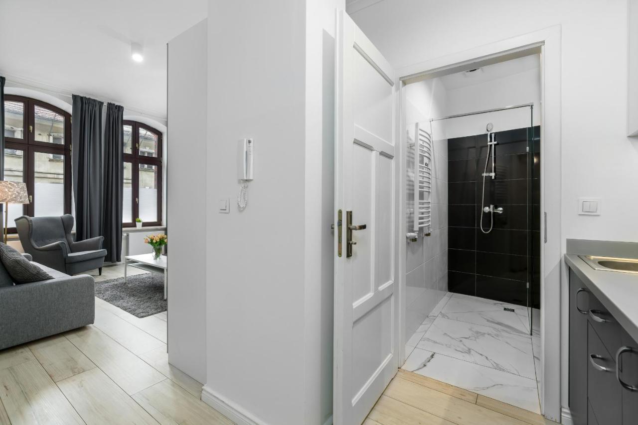 Apartments City Center Saint Wojciech By Renters Познан Екстериор снимка